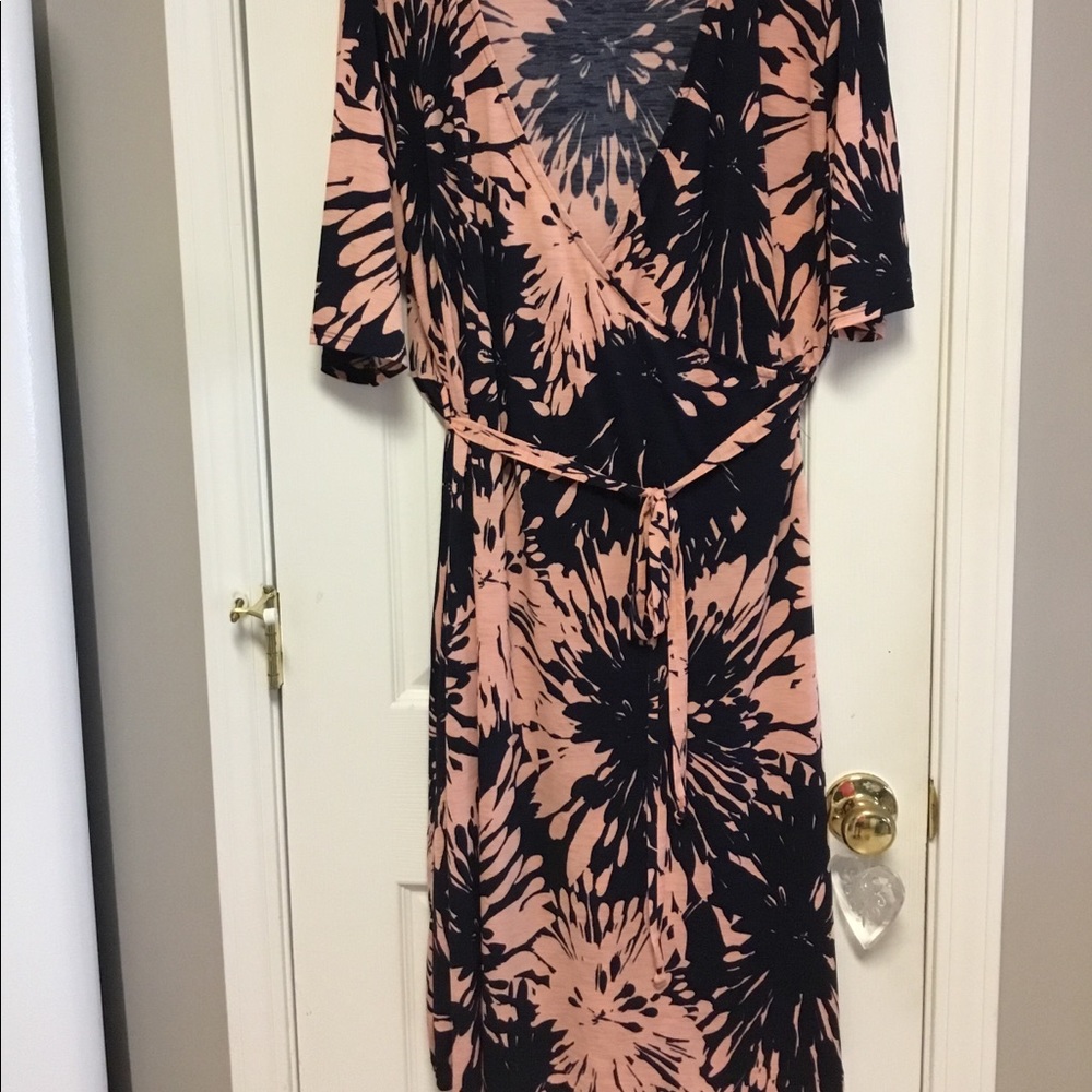 Adorable pink and navy blue dress